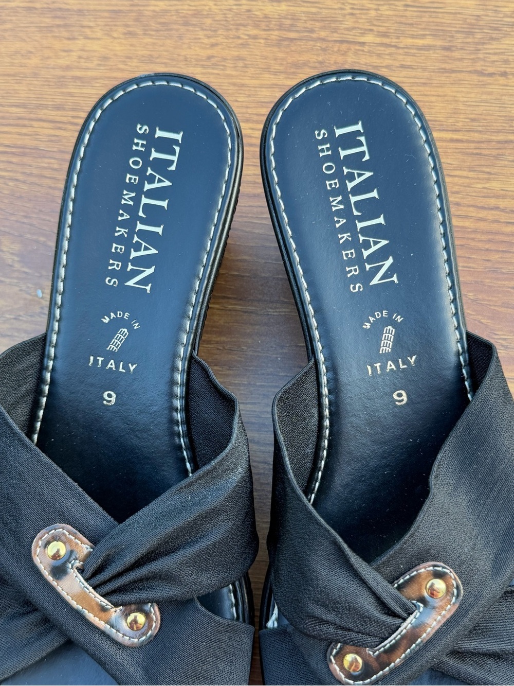 Italian Shoemakers Black Wedge Slide Sandals Women’s Size 9 Italy - Picture 3 of 6